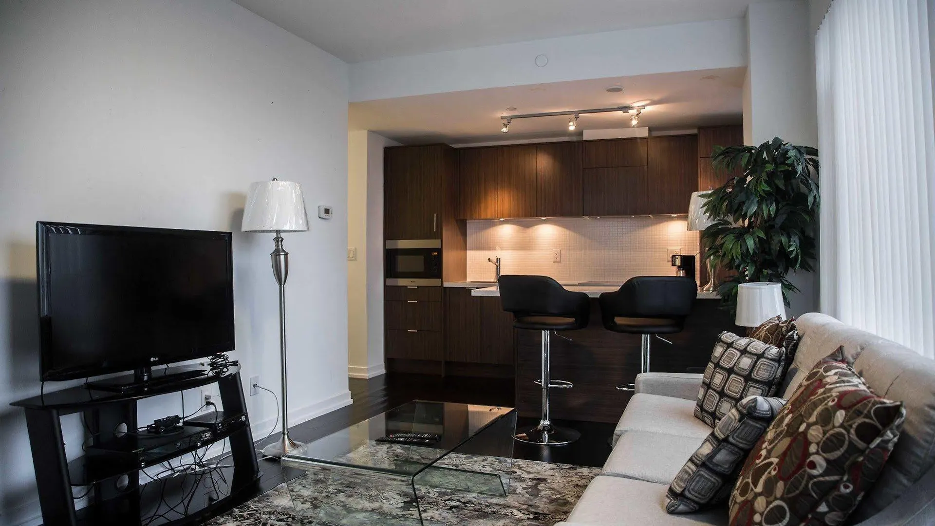 The Corporate Suites - King & John Toronto Hotel