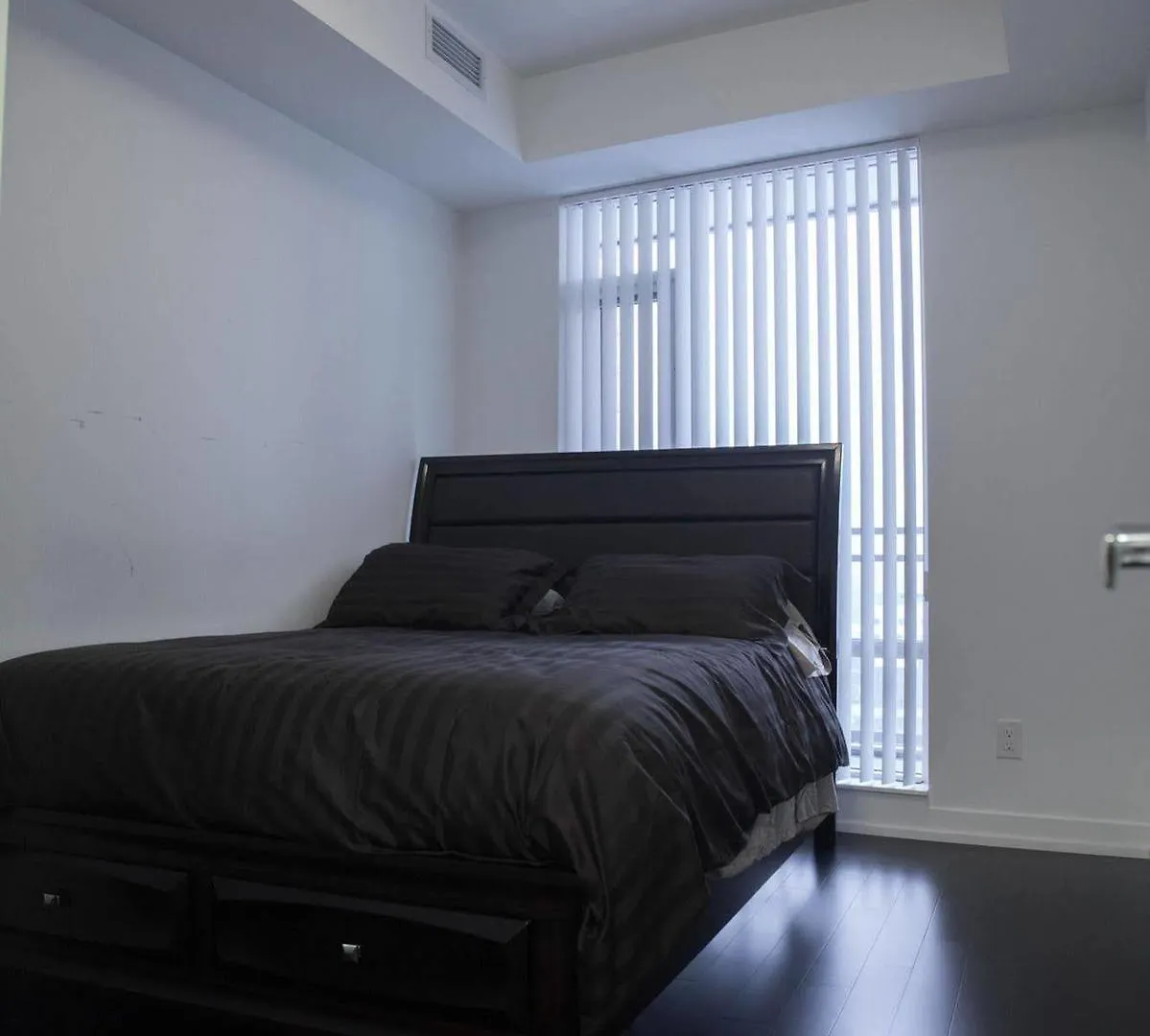 The Corporate Suites - King & John Toronto
